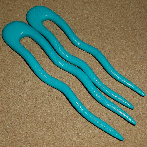 Viridity 3D printed 2 prong Ketylo hair fork supplied by Longhaired Jewels
